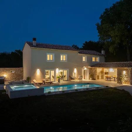 De Pucci Villa