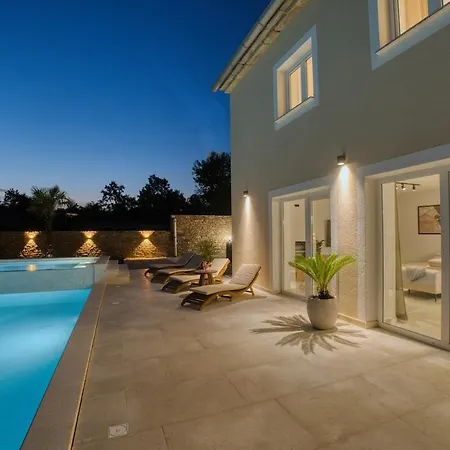 De Pucci Villa Žminj