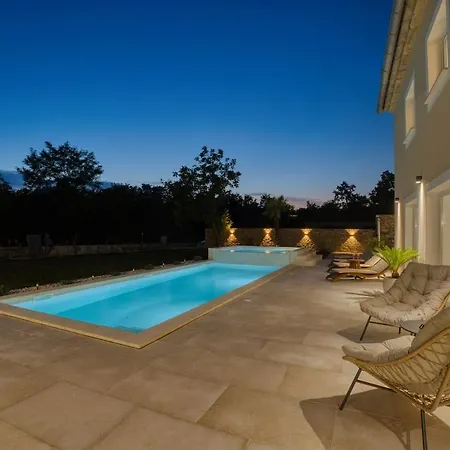 De Pucci Villa