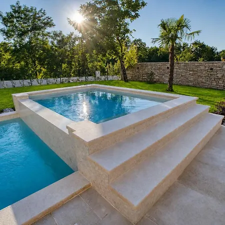 Villa De Pucci Žminj