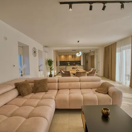 Villa De Pucci *